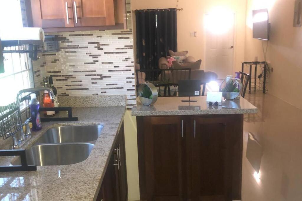 Gil- Manor Apartment Falmouth Ngoại thất bức ảnh