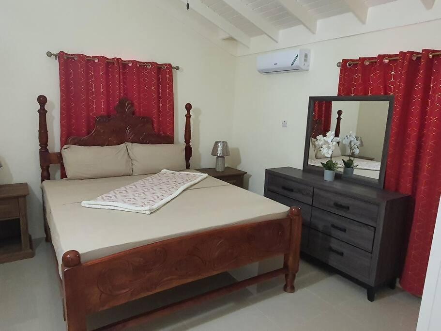 Gil- Manor Apartment Falmouth Ngoại thất bức ảnh