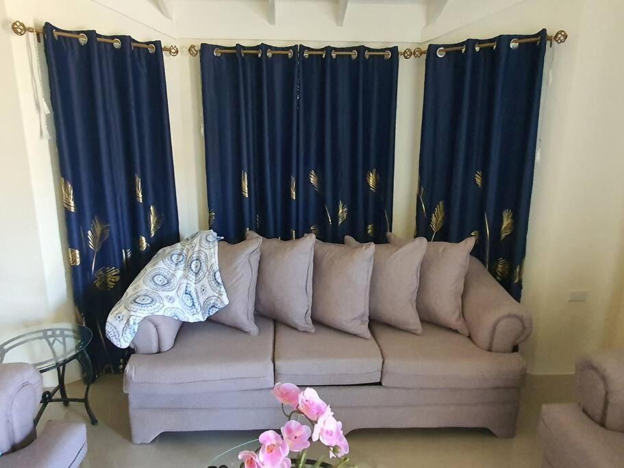 Gil- Manor Apartment Falmouth Ngoại thất bức ảnh